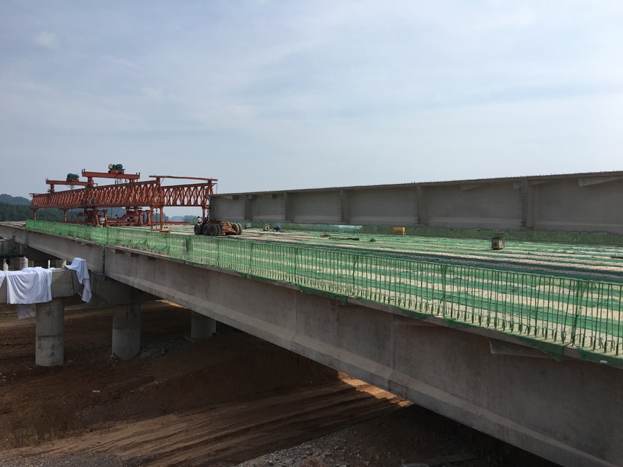 門座式起重機安全監控系統案例